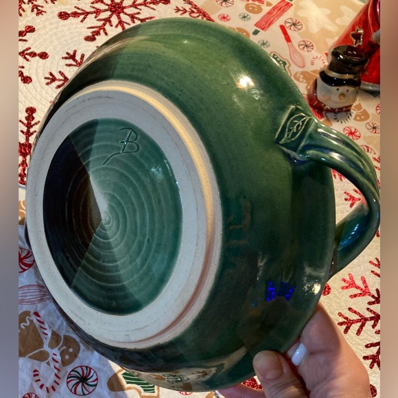 Green stoneware handmade leaf bowl - Picture 4 of 6